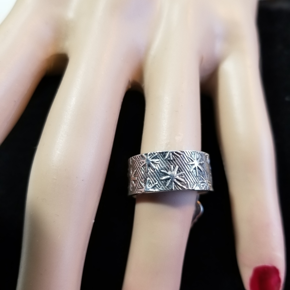 FABULOUS RING NWOT - Picture 6 of 8